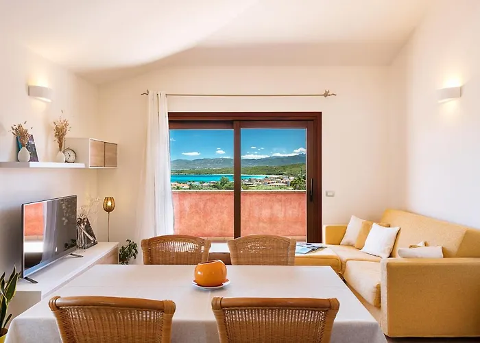 Homey Experience - Terrace Sea View Apartment Olbia